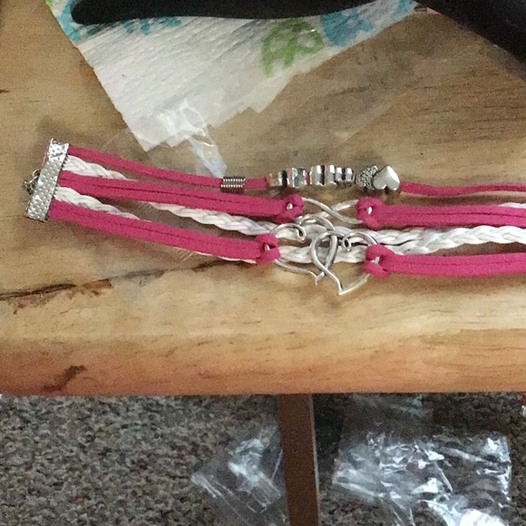 PINK Bracelet, NWOT, DOUBLE Hearts, INFINITY SIGN & more double hearts - Picture 4 of 5